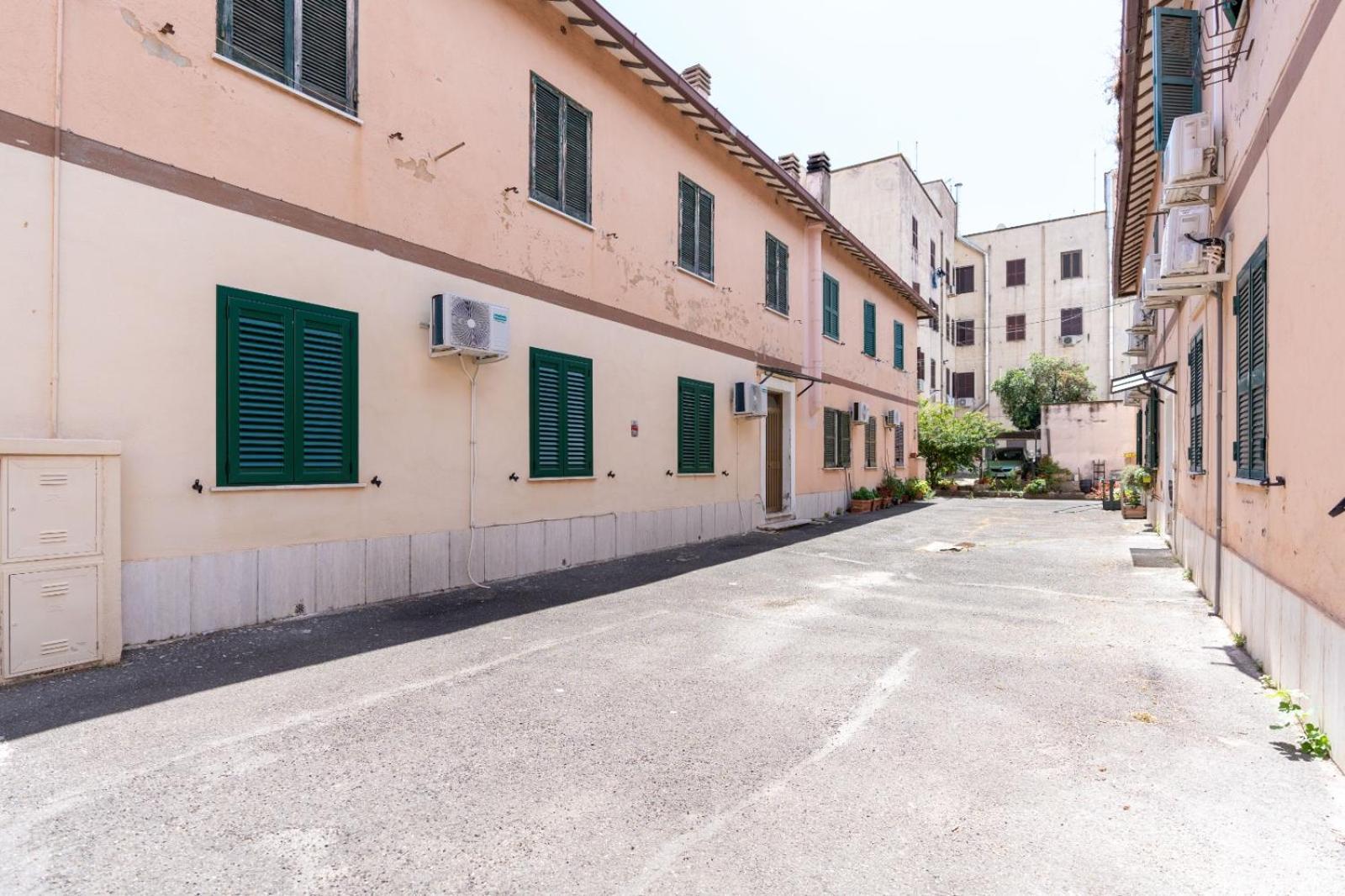 Ciampino-Roma - Modern Apartment-Airport & Station Eksteriør billede